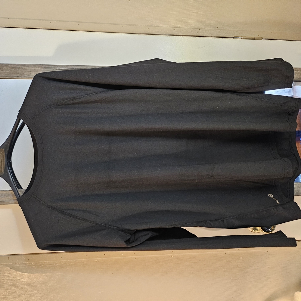Men's Black Long Sleeve Tee